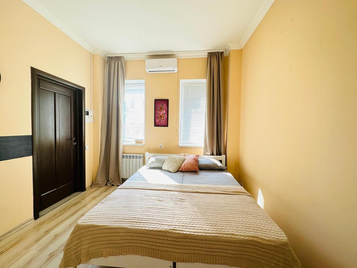 Apartments On The Embankment Kharkiv Exterior photo
